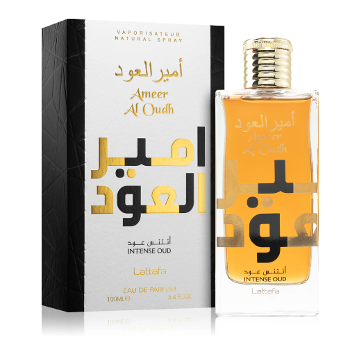 Fragancia masculina Ameer Al Oudh Intense Oud con notas de vainilla cremosa azucar tostado y madera de oud ahumada de larga duracion.