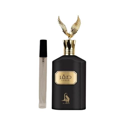 Persona aplicando Saqār Al Absar, perfume unisex de larga duración, ideal para otoño e invierno. Fragancia sofisticada.
perfumes árabes al absar
perfumes árabes al absar
perfumes árabes al absar
perfumes árabes al absar
perfumes árabes al absar
perfumes árabes al absar
perfumes árabes al absar