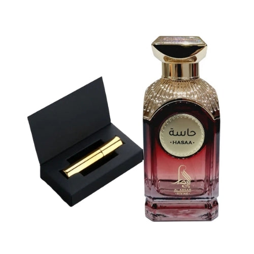 Primer plano de la elegante botella de Al Absar Hasaa, un ejemplo de los perfumes árabes mejor valorados.